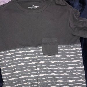 American Eagle T shirt